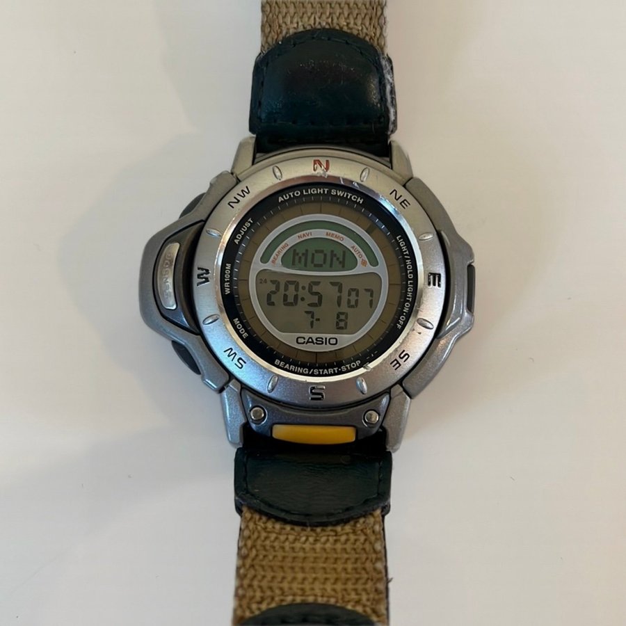 Casio Pro Trek - Digitalklocka