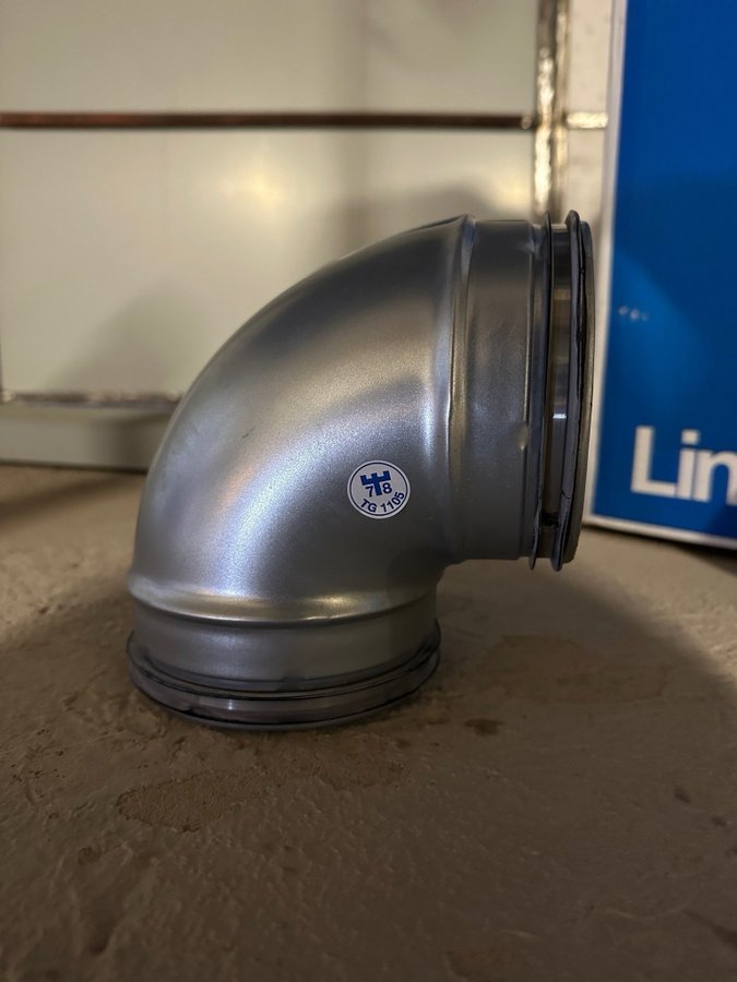 Ny Lindab Spiro/ventilationsrör Kort böj BKU 125 mm 90Gr