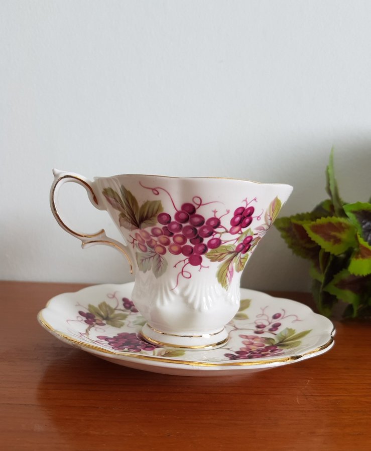 Royal Albert Random Harvest Series "KENT"- Tekopp / Kaffekopp med fat