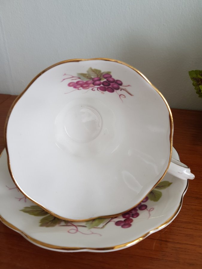 Royal Albert Random Harvest Series "KENT"- Tekopp / Kaffekopp med fat