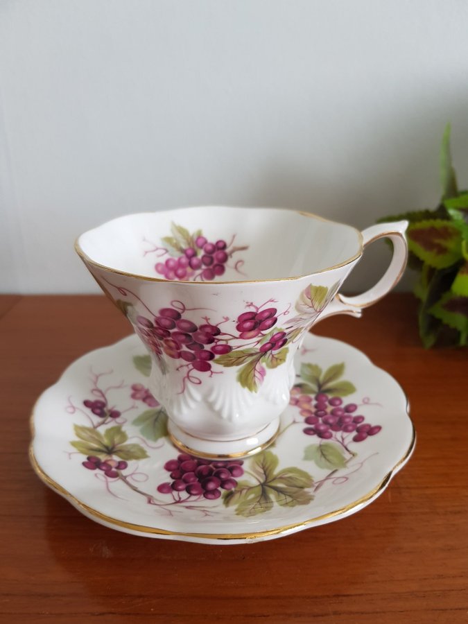 Royal Albert Random Harvest Series "KENT"- Tekopp / Kaffekopp med fat