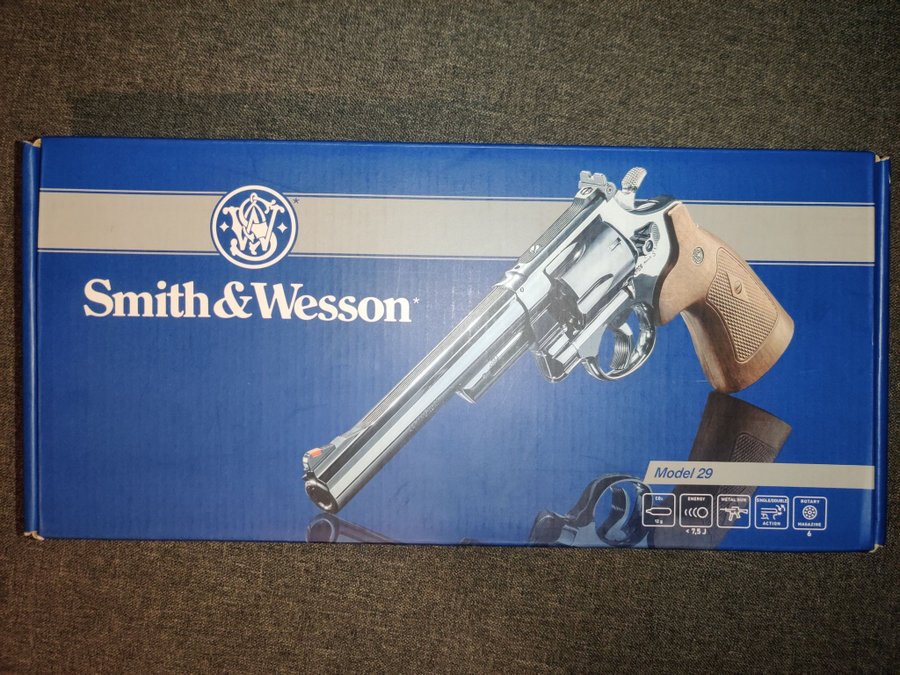 Smith  Wesson 44 magnum model 29 airsoft revolver