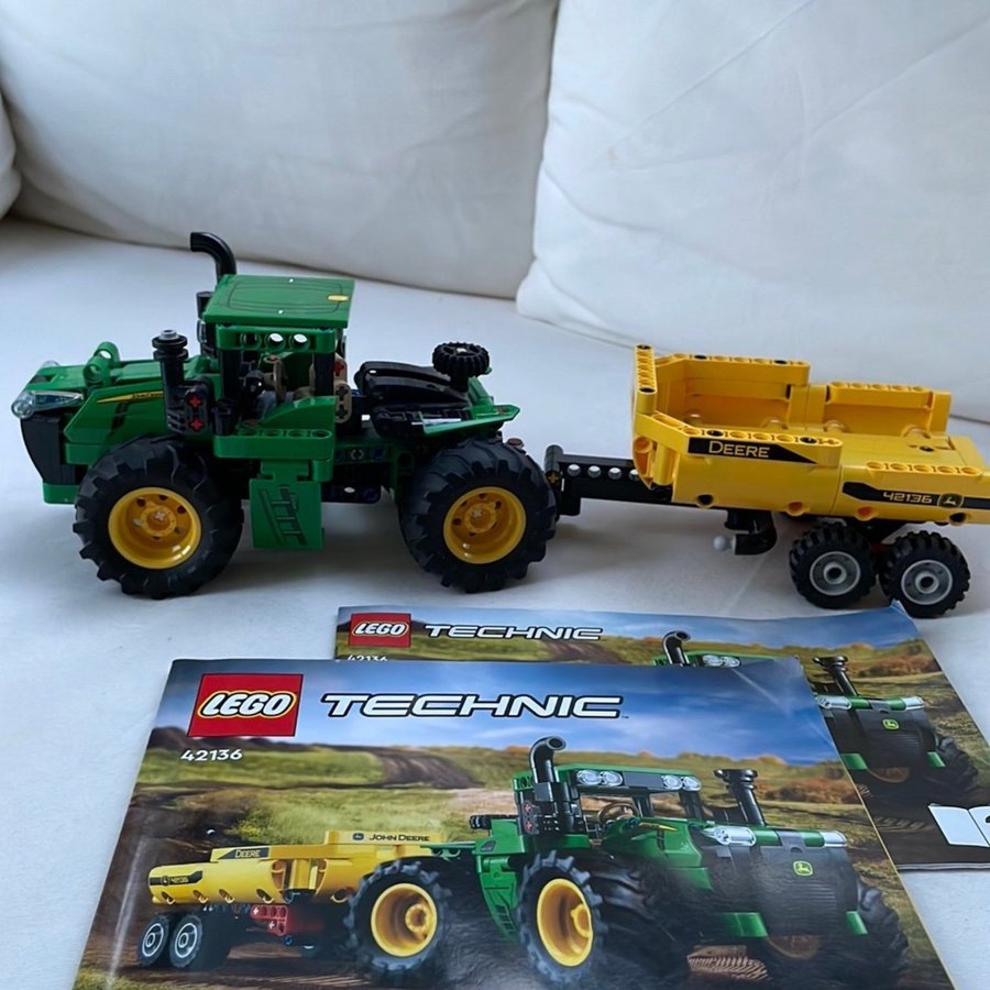 LEGO Technic John Deere 42136