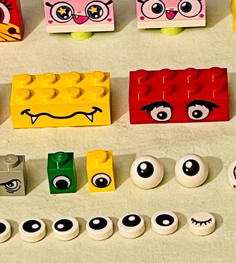 Lego Friends City mm Ögon flaggor katter bildar mm I mkt fint skick