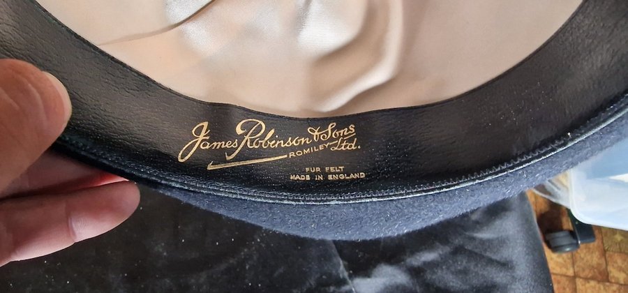 James Robinson  Sons svart hatt storlek 55