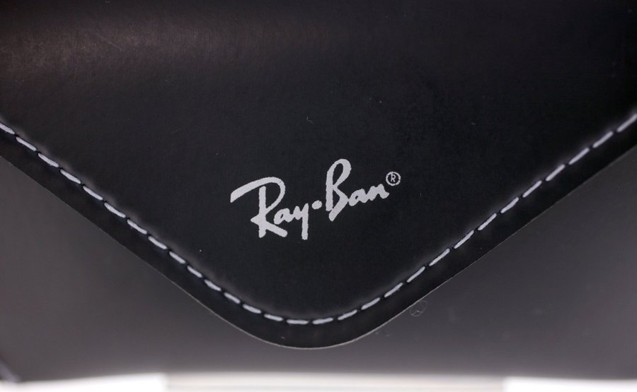 Ray-Ban black leather sunglasses pouch case-circa 1980s/1990s-Weight 40g