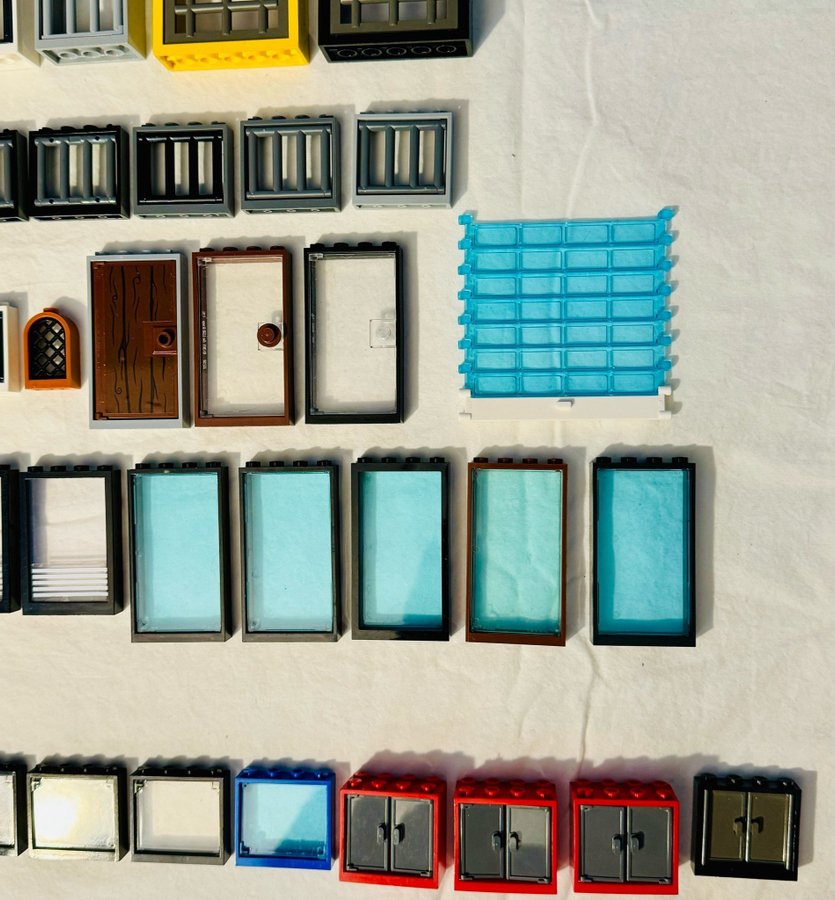 Lego dörrar fönster gallerfönster Fort slott fängelse polis mkt fint