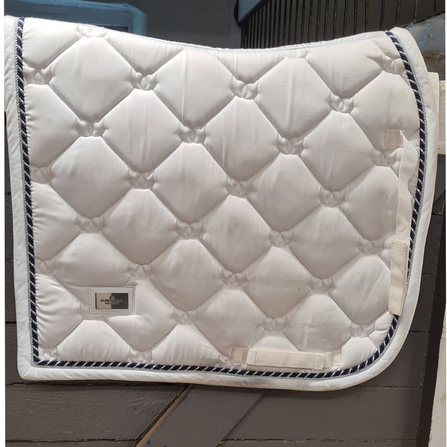 Equestrian Stockholm White Perfection Schabrak