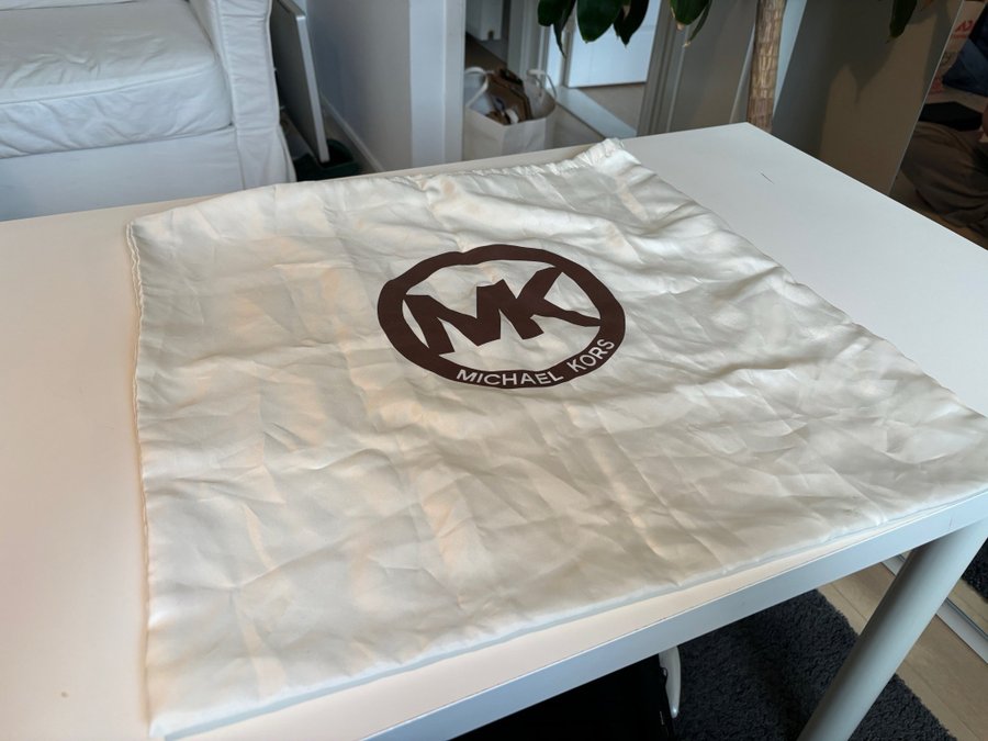 Michael Kors väska