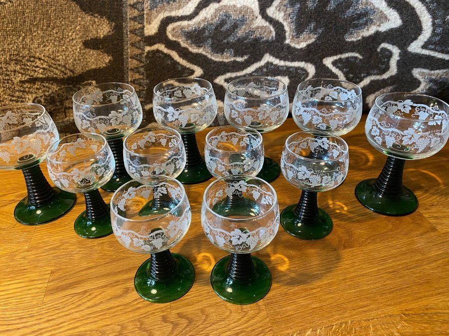 Remmare vinglas - retro glas - dekor vinranka 12 st