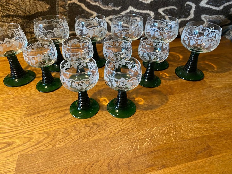 Remmare vinglas - retro glas - dekor vinranka 12 st