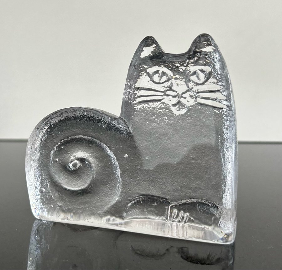 LISA LARSON GLAS KATT FIGURIN - DJUR I FRIHET - ROYAL KRONA