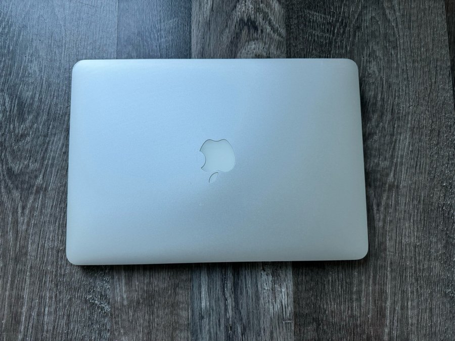 MacBook Pro 2015 i7 16/512GB Gott skick