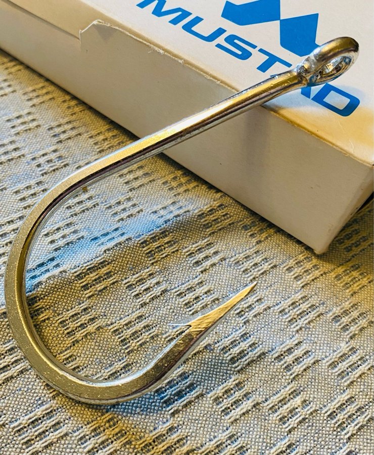 MUSTAD 11/0Ref:7691DT 10st fantastiskt fina krokar i obruten förpackning!