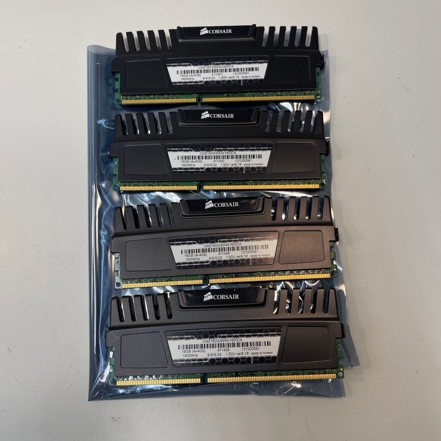 4x4GB DDR3 RAM-MINNE 1600Mhz Corsair Vengeance DDR3