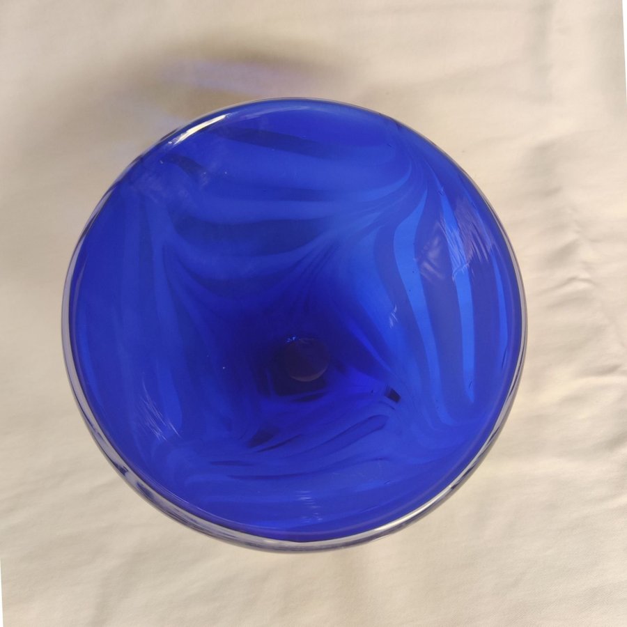 Vicke Lindstrand Blue Spiral Bowl