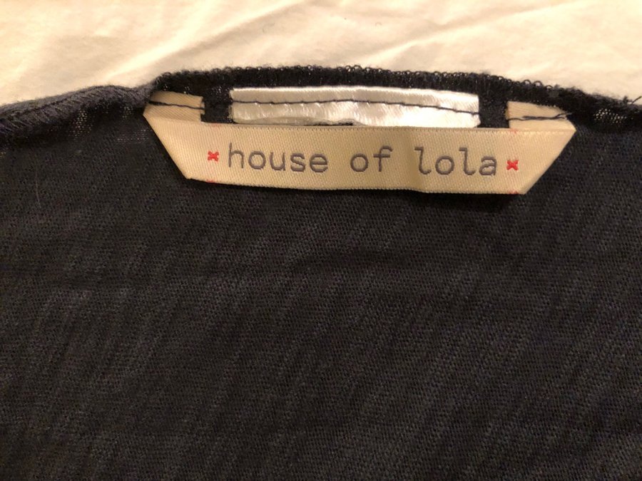 House of Lola sjal halsduk mörkgrå mycket fint skick