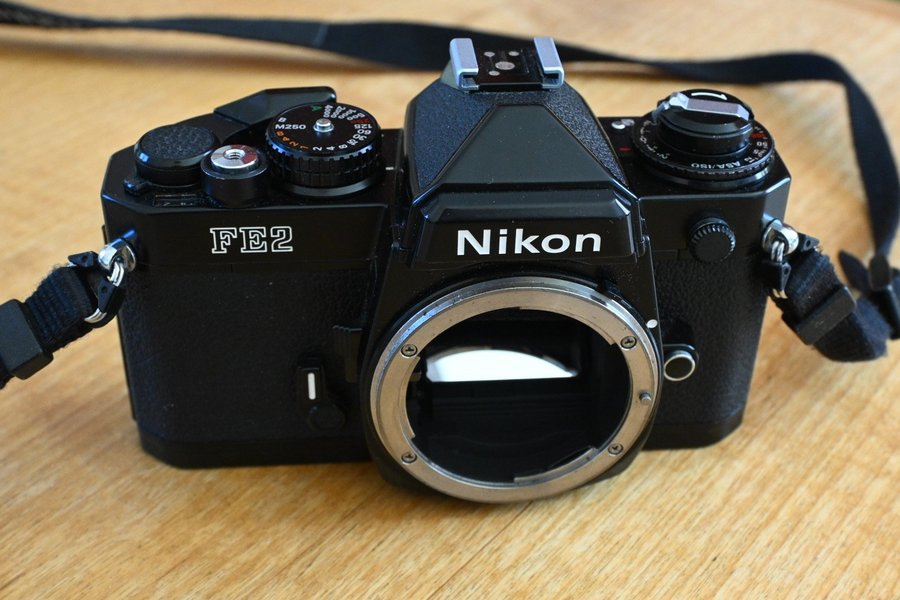 Nikon FE2 Svart kamerahus