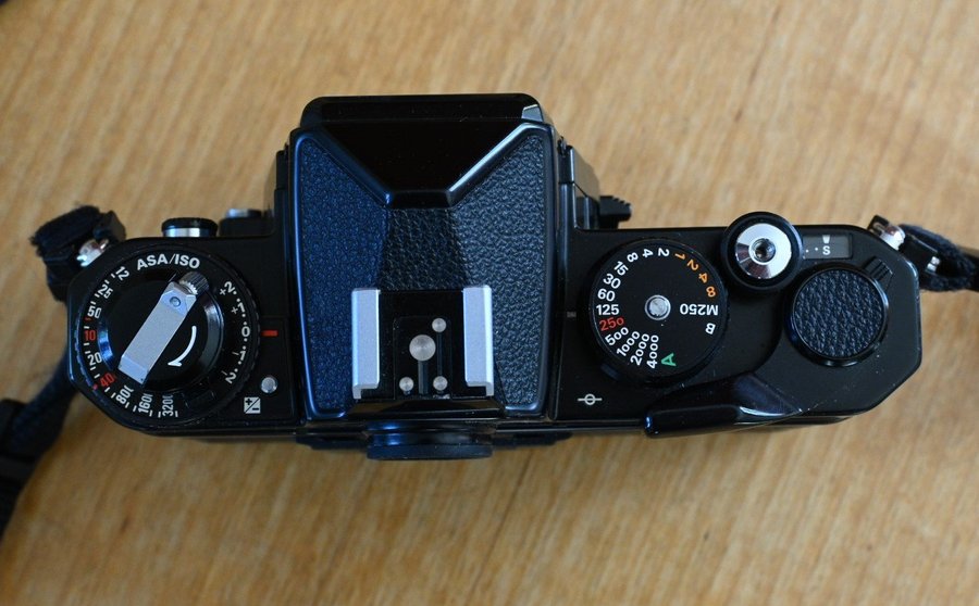 Nikon FE2 Svart kamerahus