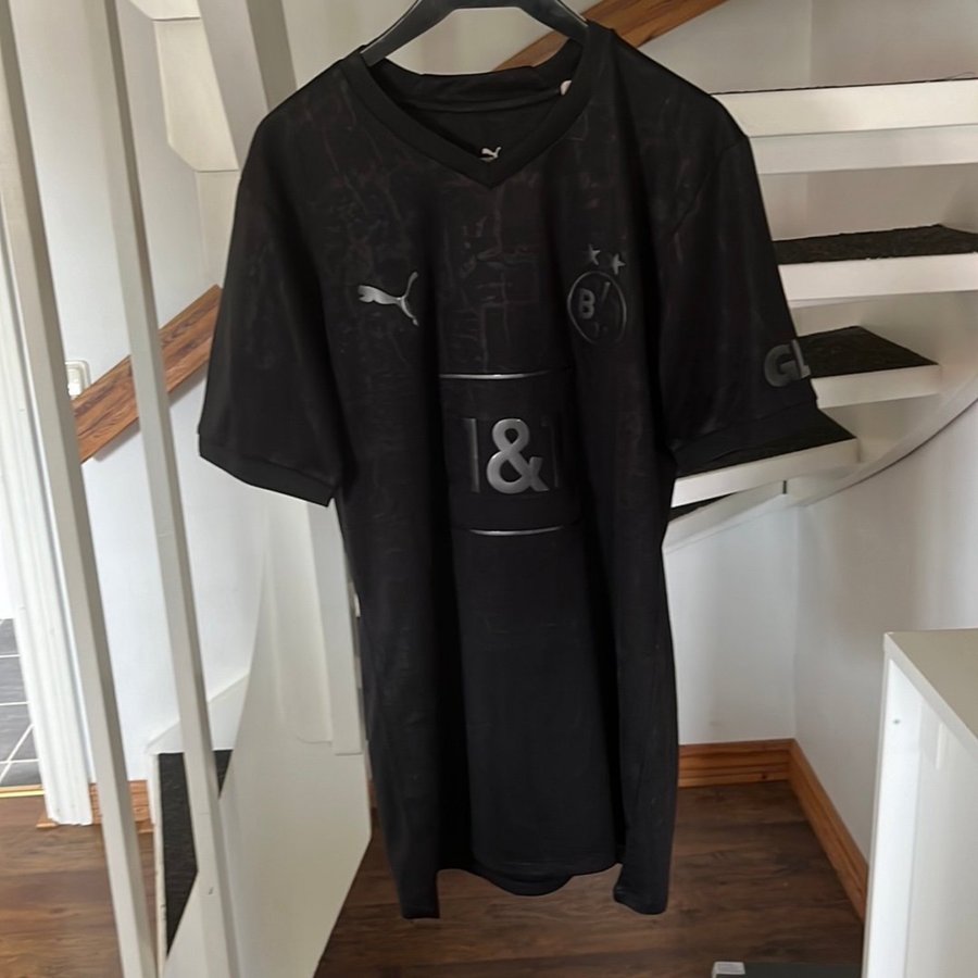 Dortmund all black edition kit Reus #11