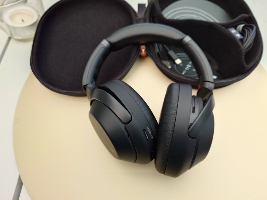 Sony WH-1000 XM3 brusreducerande hörlurar