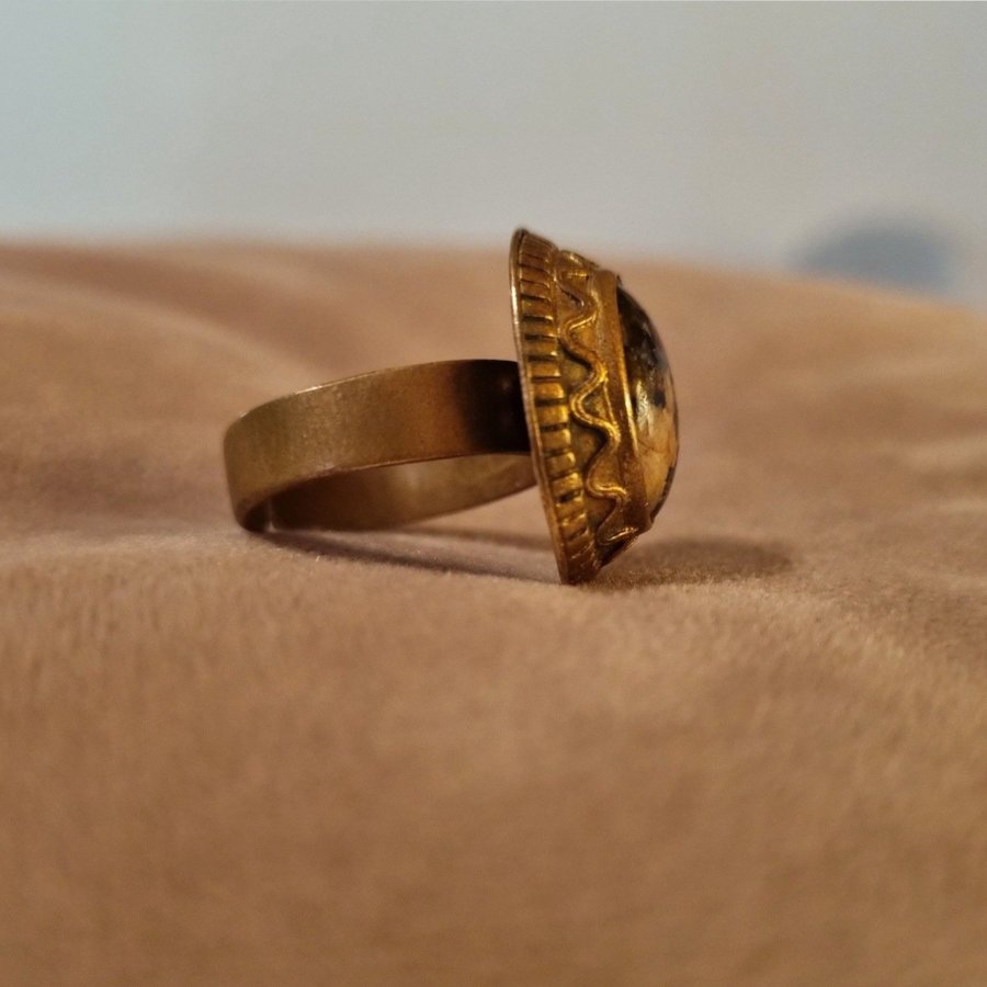 Vintage Kalevala ring i Brons med Granit