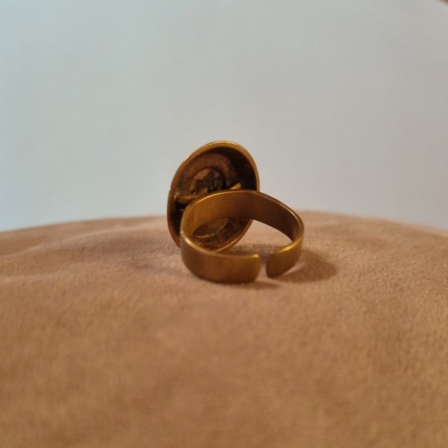 Vintage Kalevala ring i Brons med Granit