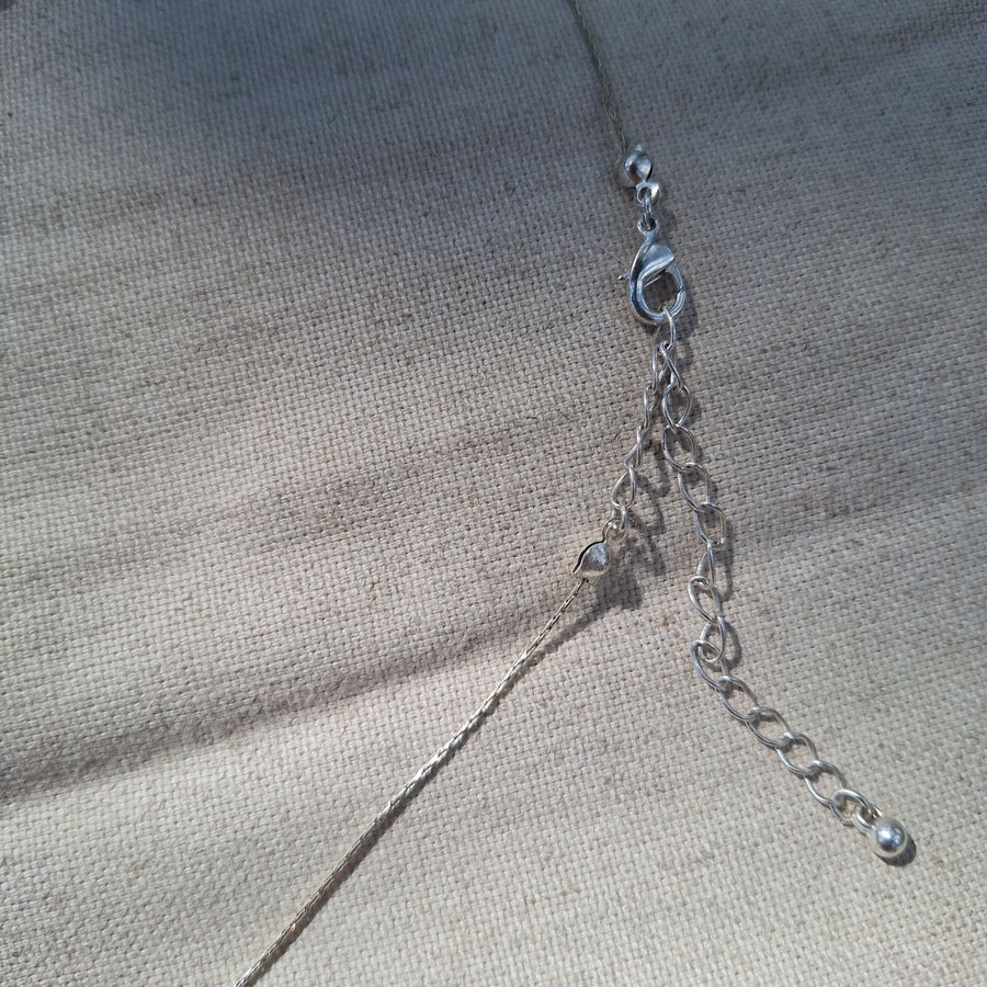 Halsband med hänge pärlemor/blomma/pärlor/silver