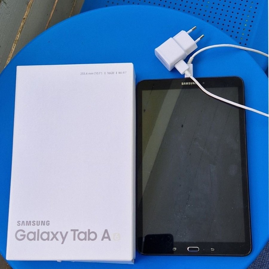 SURFPLATTA SAMSUNG GALAXY TAB A6 MED TILLBEHÖR