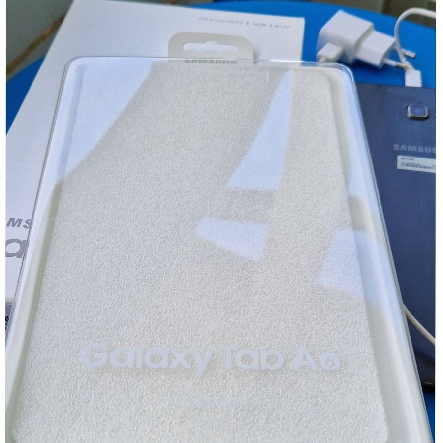 SURFPLATTA SAMSUNG GALAXY TAB A6 MED TILLBEHÖR