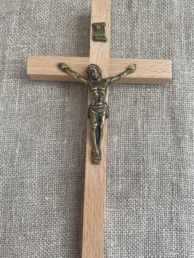 Krucifix Jesus kors väggkrucifix trä/mässing (NYTT)