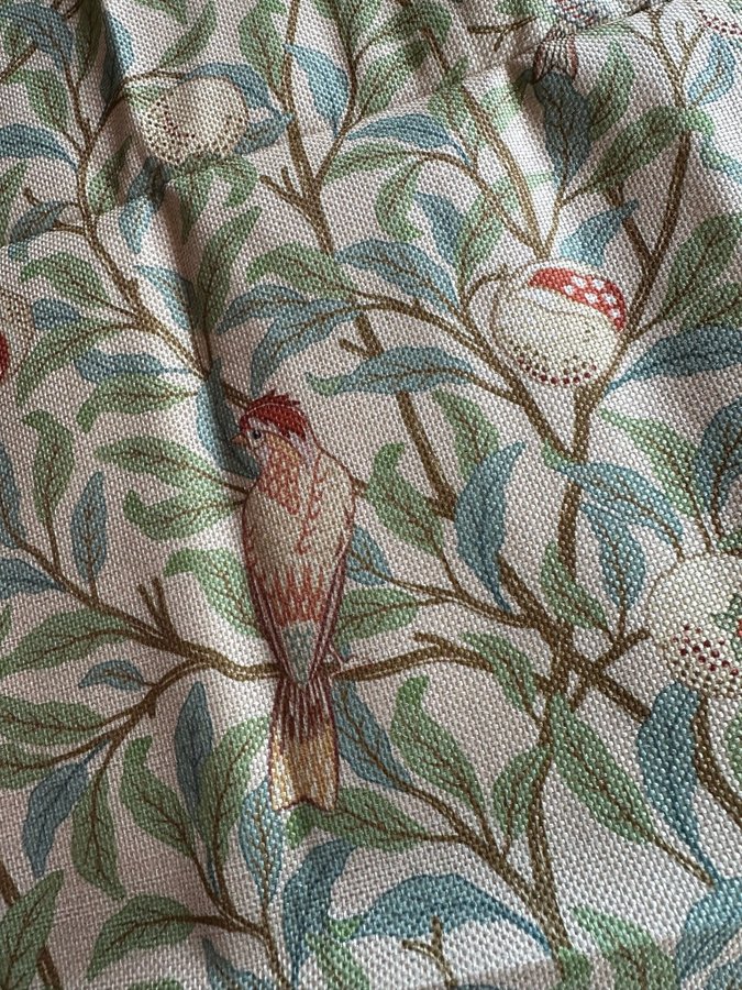 Duk löpare - WILLIAM MORRIS - Bird  Pomegranate bordsduk vintage