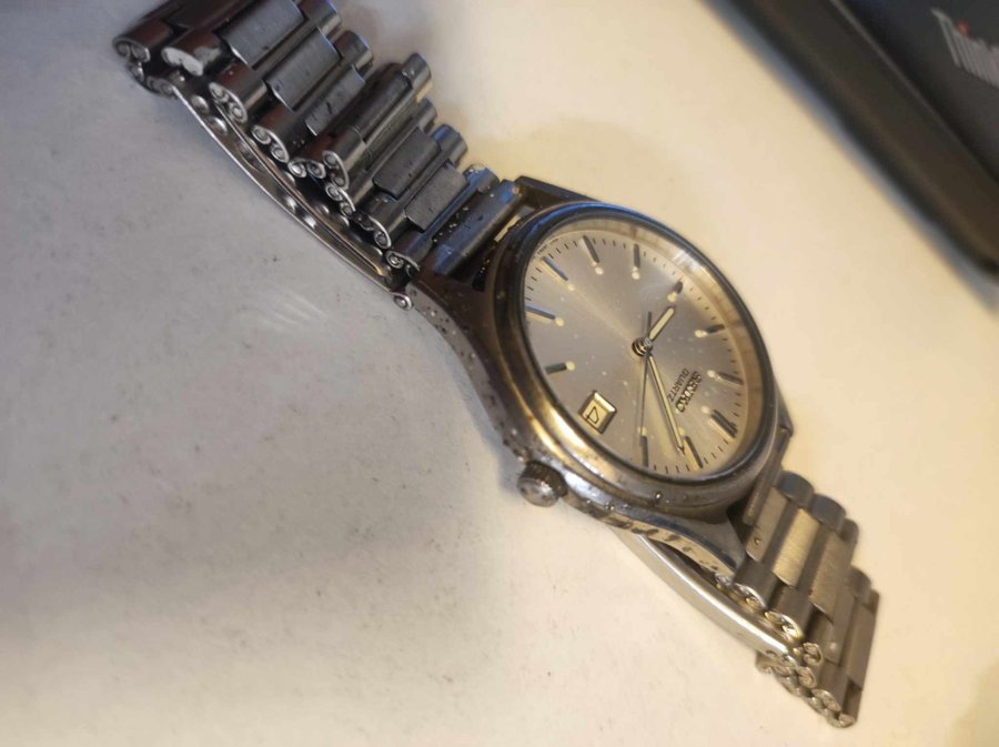 4 st Seiko armbandsur Quartz säljes som Reparationsobjekt