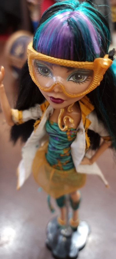 Monster high - mad science - cleo de nile
