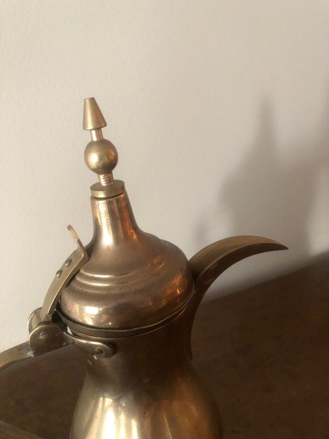 Arabisk kaffekanna ”dallah”