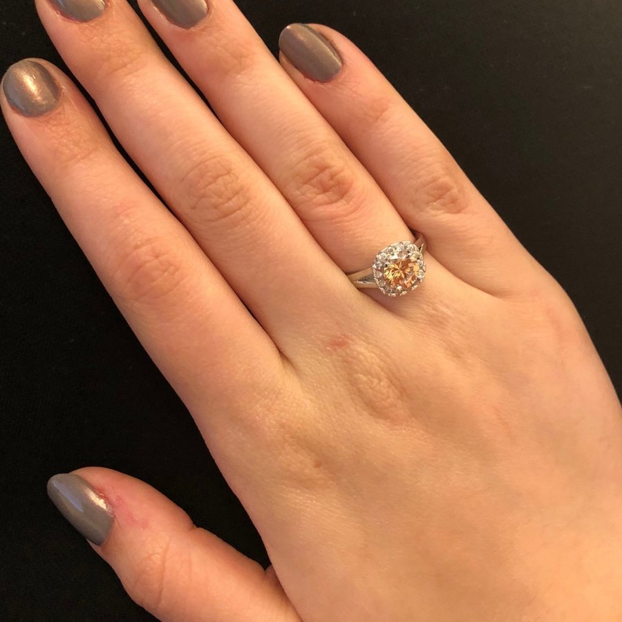 Ny ring i silver 925 pläterade stämplade förlovnings ring str 17mm