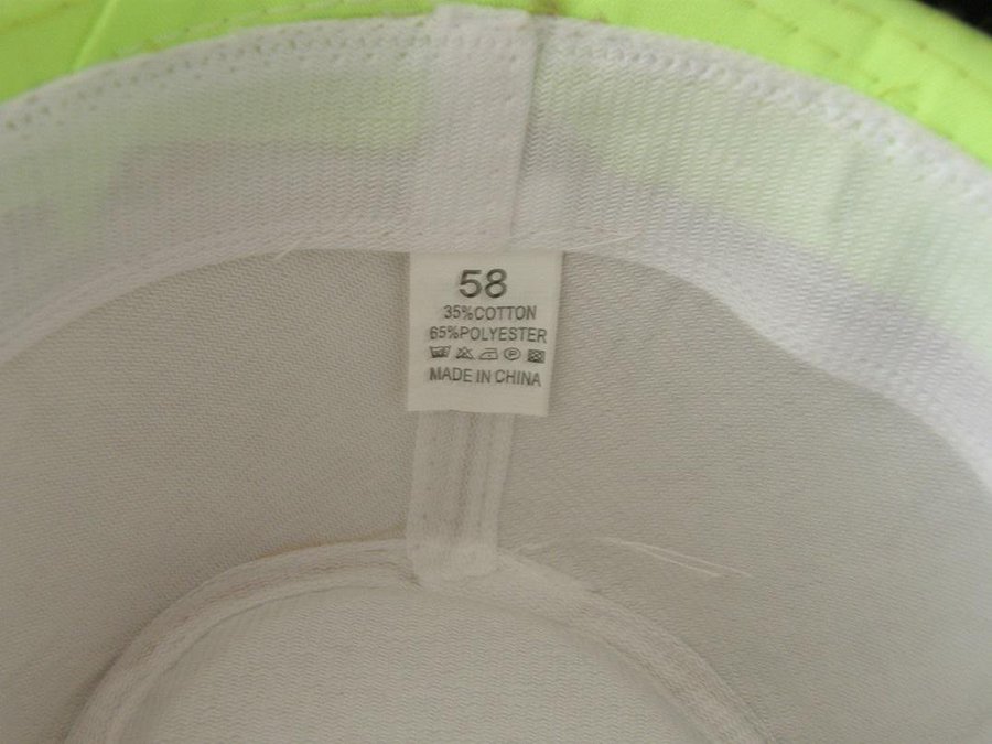 Solhattar / sommarhattar i papper cotton resp polyester stl 56 + 58