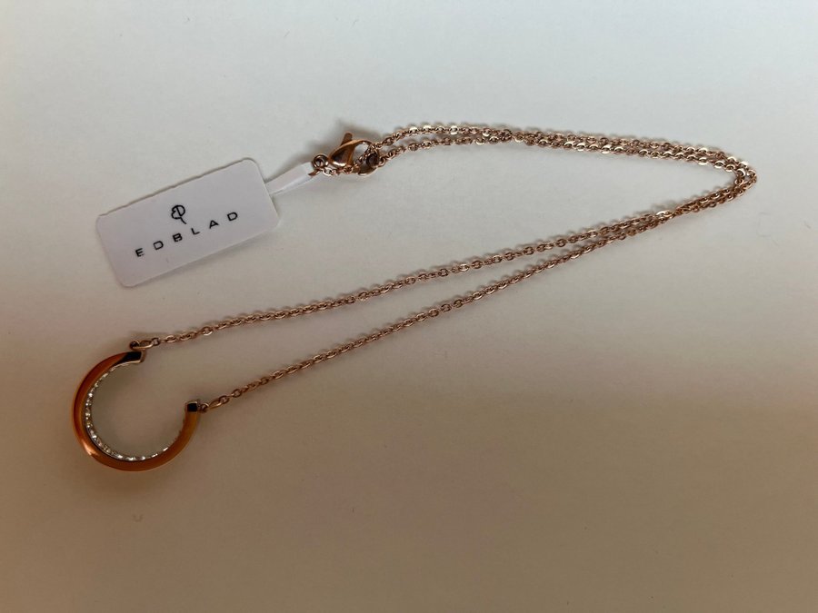 Ny Edblad Monaco färg rosegold u-necklace