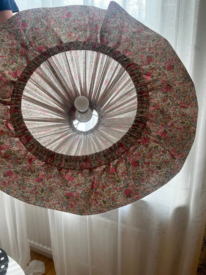 Taklampa Stina Carl Larsson lampa Lantlig Romantisk stil