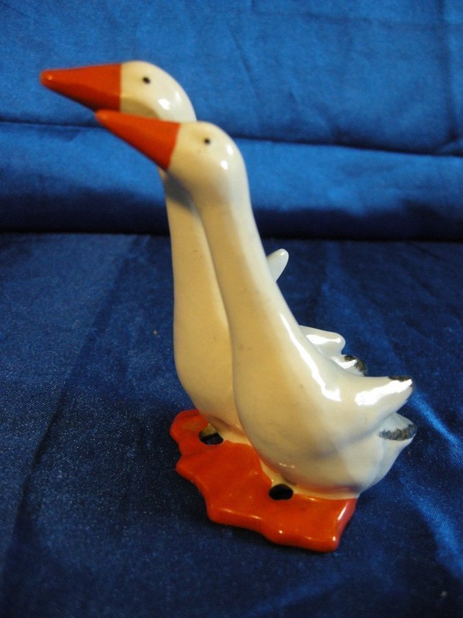 2 gäss i en figurin i porslin från Beswick Gås goose