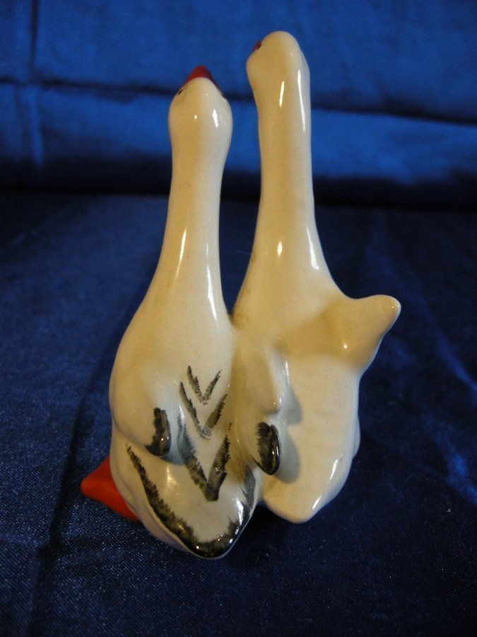 2 gäss i en figurin i porslin från Beswick Gås goose