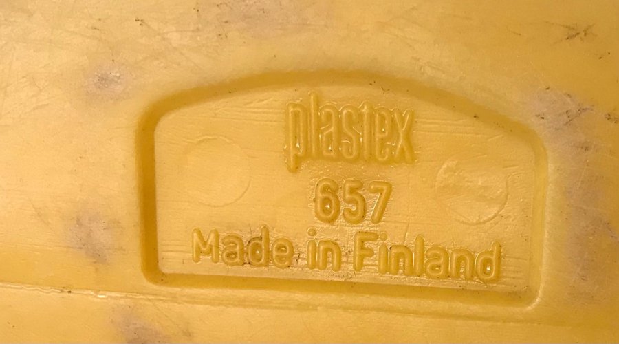 Gul vattenkanna kanna made in FINLAND plastex