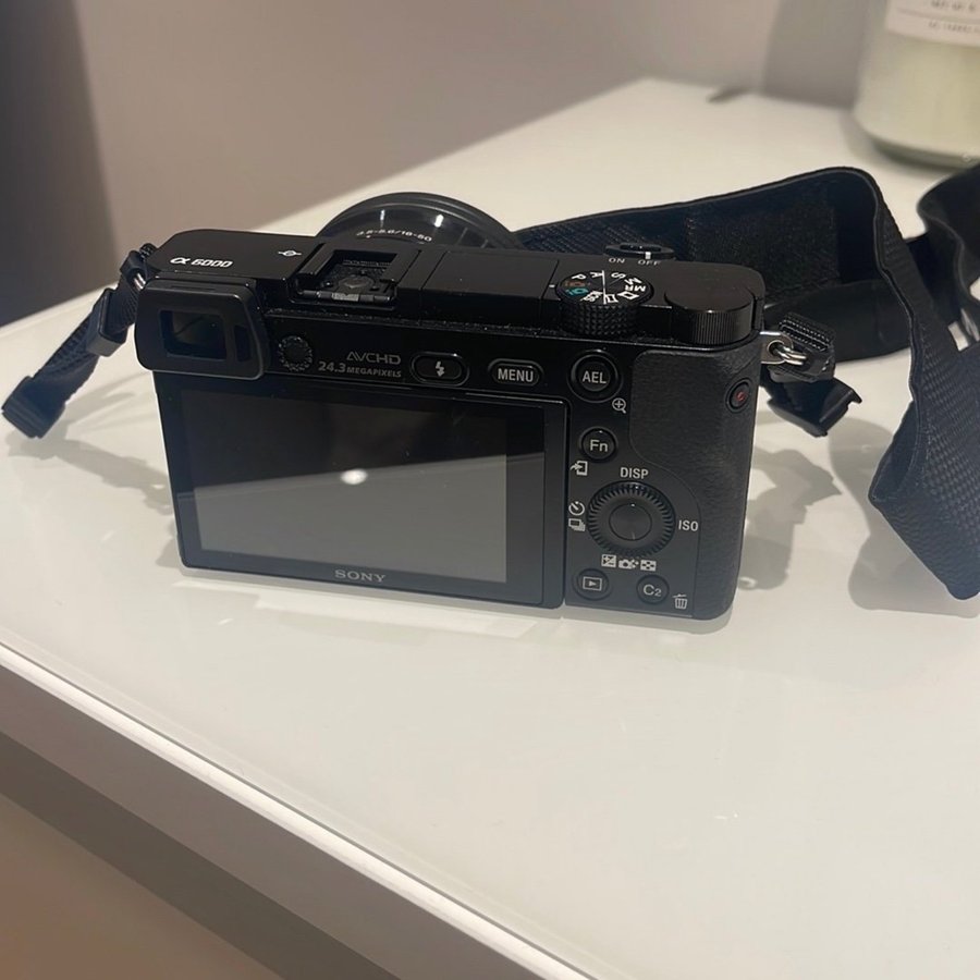 Sony a6000 med objektiv