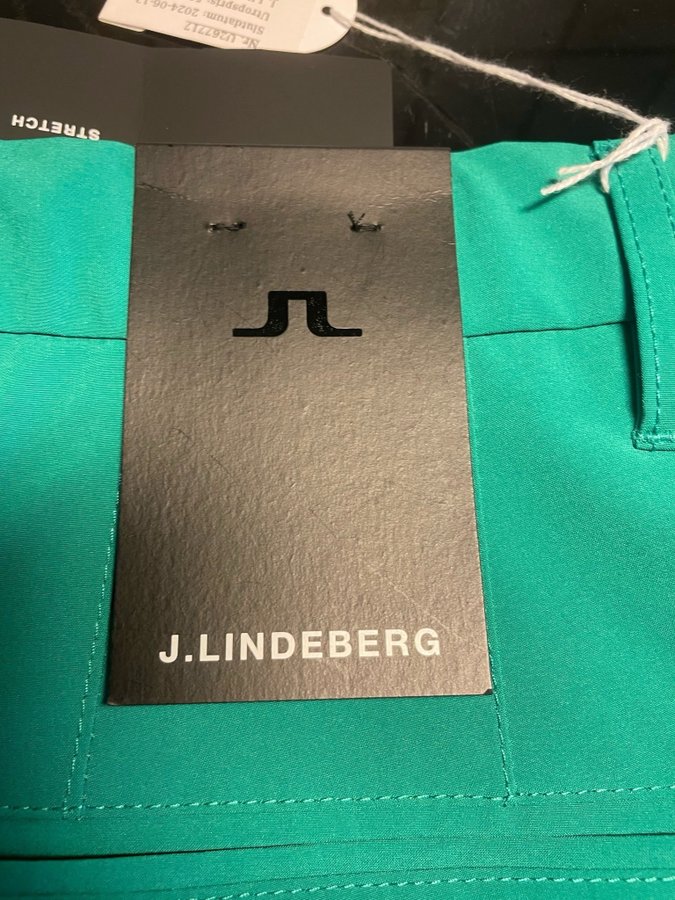 Jlindeberg gröna shorts storlek W 31