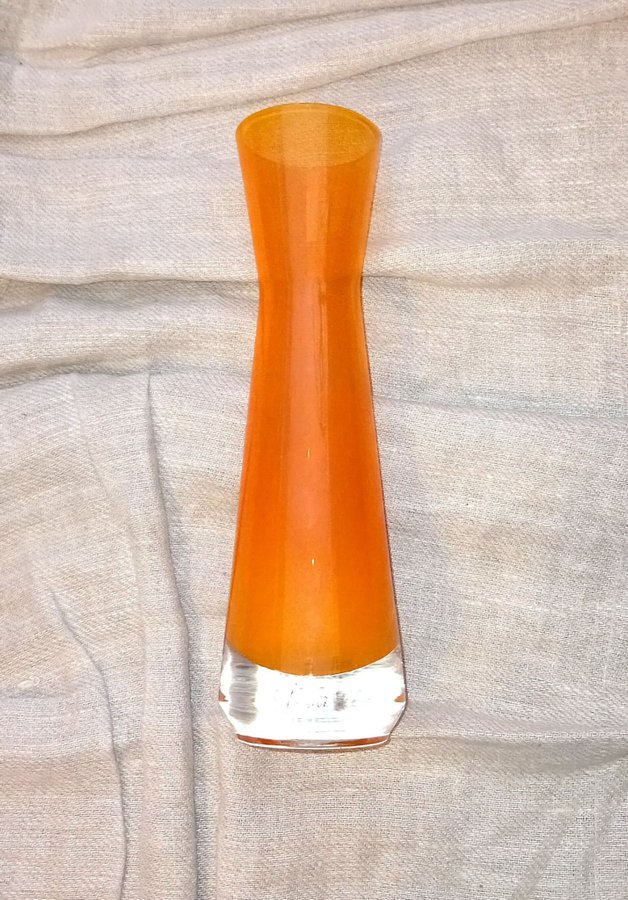 VAS ÅSEDA ORANGE BO BORGSTRÖM VAS GLAS ÅSEDA RETRO VINTAGE FINT SKICK!