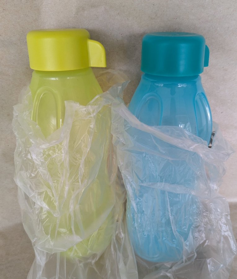 Tupperware dricka flaskor 2-pack EcoPure 31dl i 2 färger Nya