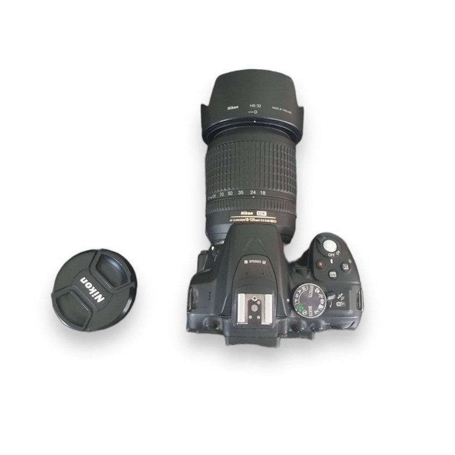 Nikon D5300 + 18-135mm F35-56G