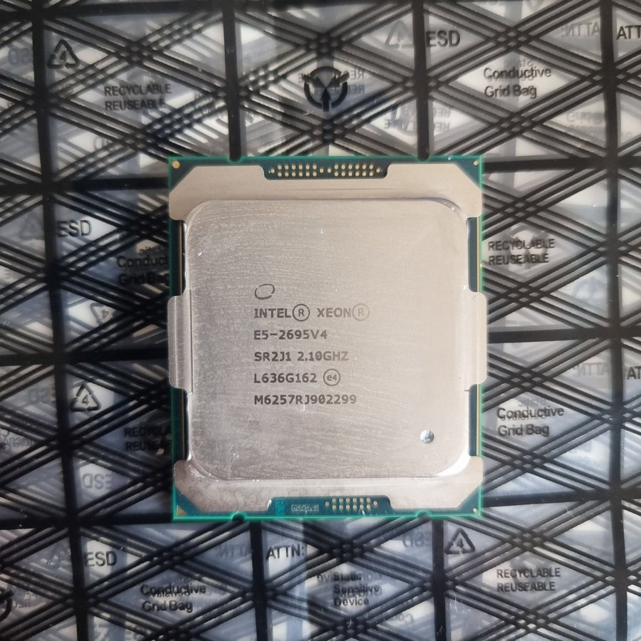 Intel Xeon E5-2695 V4 21GHz 45MB 18C 36T SR2J1 LGA 2011-3 CPU Processor