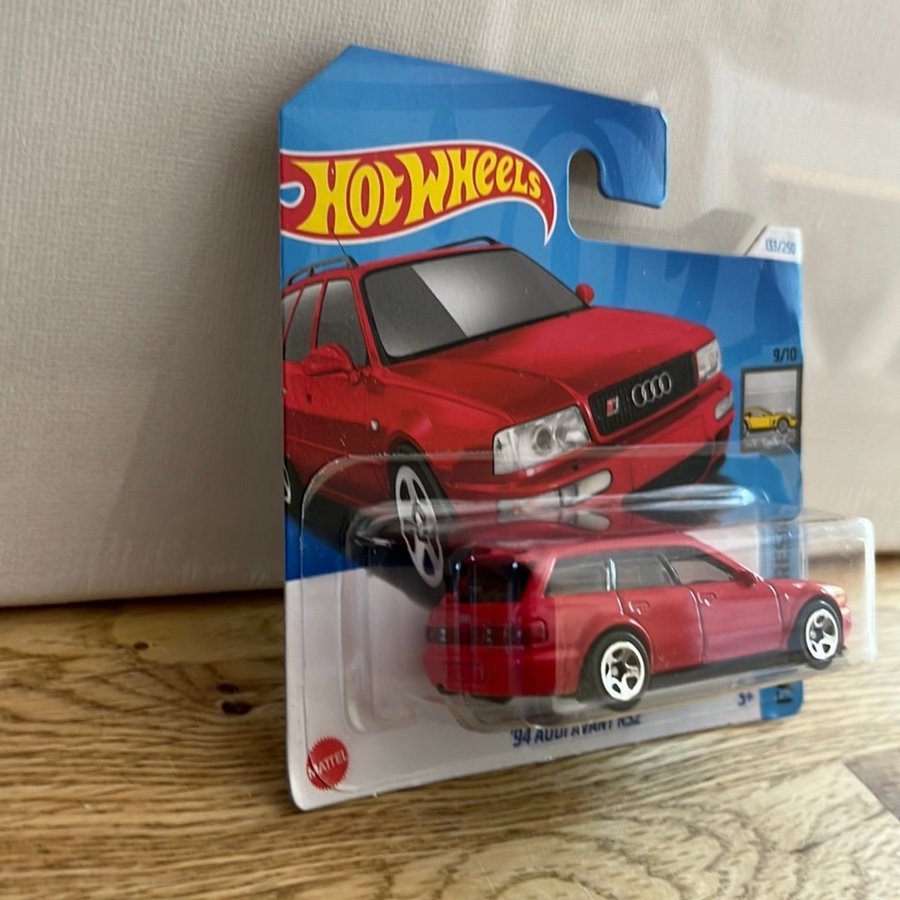 Hot Wheels '94 Audi Avant RS2 (133/250)