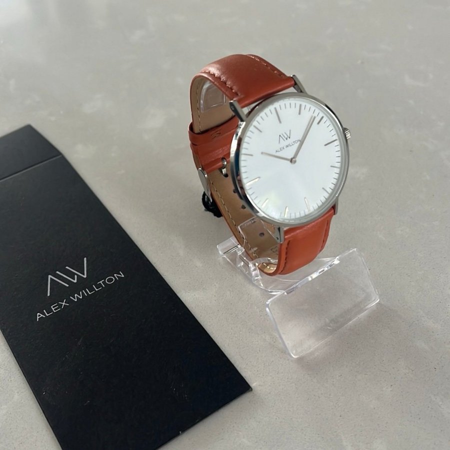 ALEX WILLTON WATCH Ipswich 40 mm Silver med ljusbrunt läderband